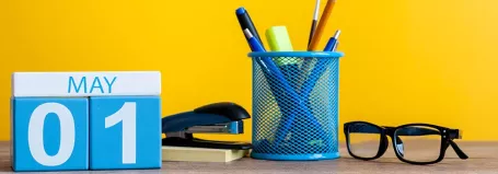 Travail le dimanche et les jours fériés : que dit la loi ?