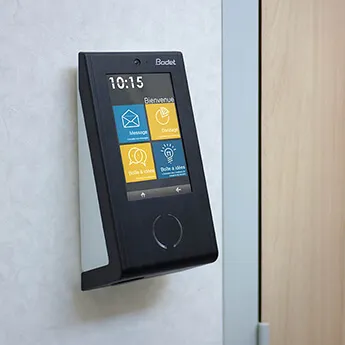 Une pointeuse multi-fonctions au service des collaborateurs