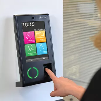Une solution de pointage par la reconnaissance d'empreinte digitale